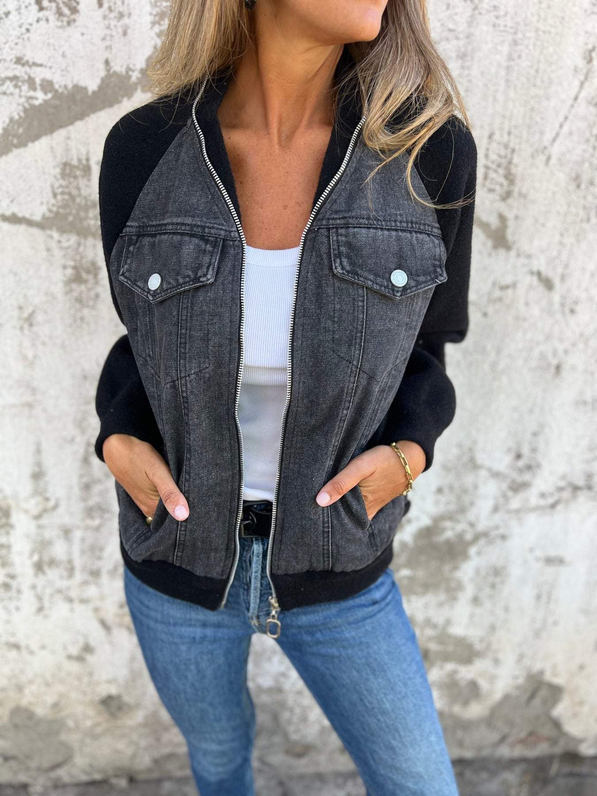Delaney | Casual Jacket with Zip Fastening and V Neck