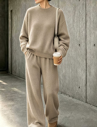 Celia | Relaxed Jumper and Trouser Set – product view 4